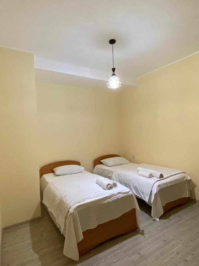 Guest House “Timote” คูทายสิ ภายนอก รูปภาพ
